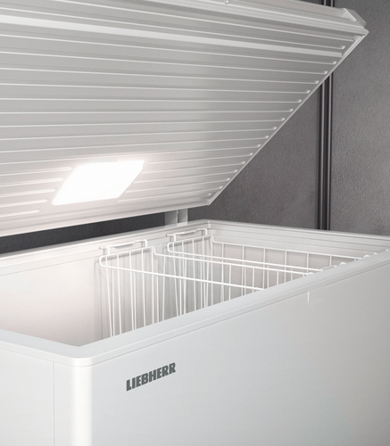 LIEBHERR CFe 2500 vrieskist — 497 L, SmartFrost, StopFrost, SuperSilent 33 dB, FrostProtect -15°C