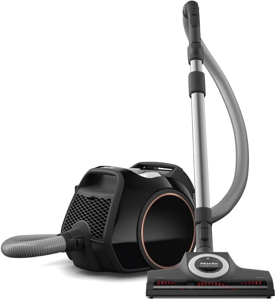Aspirateur traîneau sans sac Miele Boost CX1 Cat & Dog PowerLine (noir obsidien) — Vortex 890 W, TrackDrive, filtre AirClean HEPA, turbobrosse, compact, rayon d’action 10 m, bac 1 L | Electro‑Choc