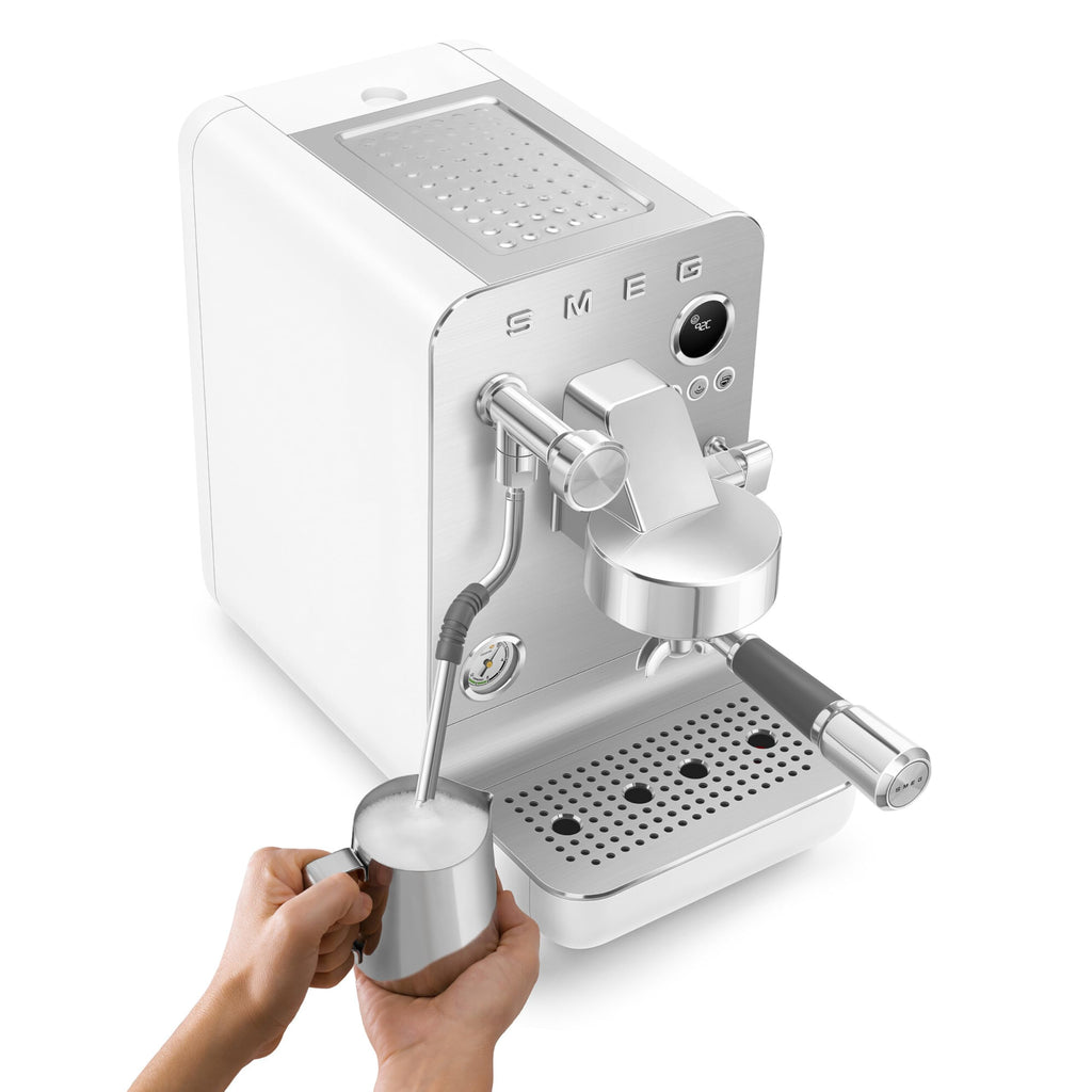 Machine expresso SMEG EMC02WHMEU Collezione — 15 bars — Triple Thermoblock — Porte‑filtre 58 mm — Blanc mat