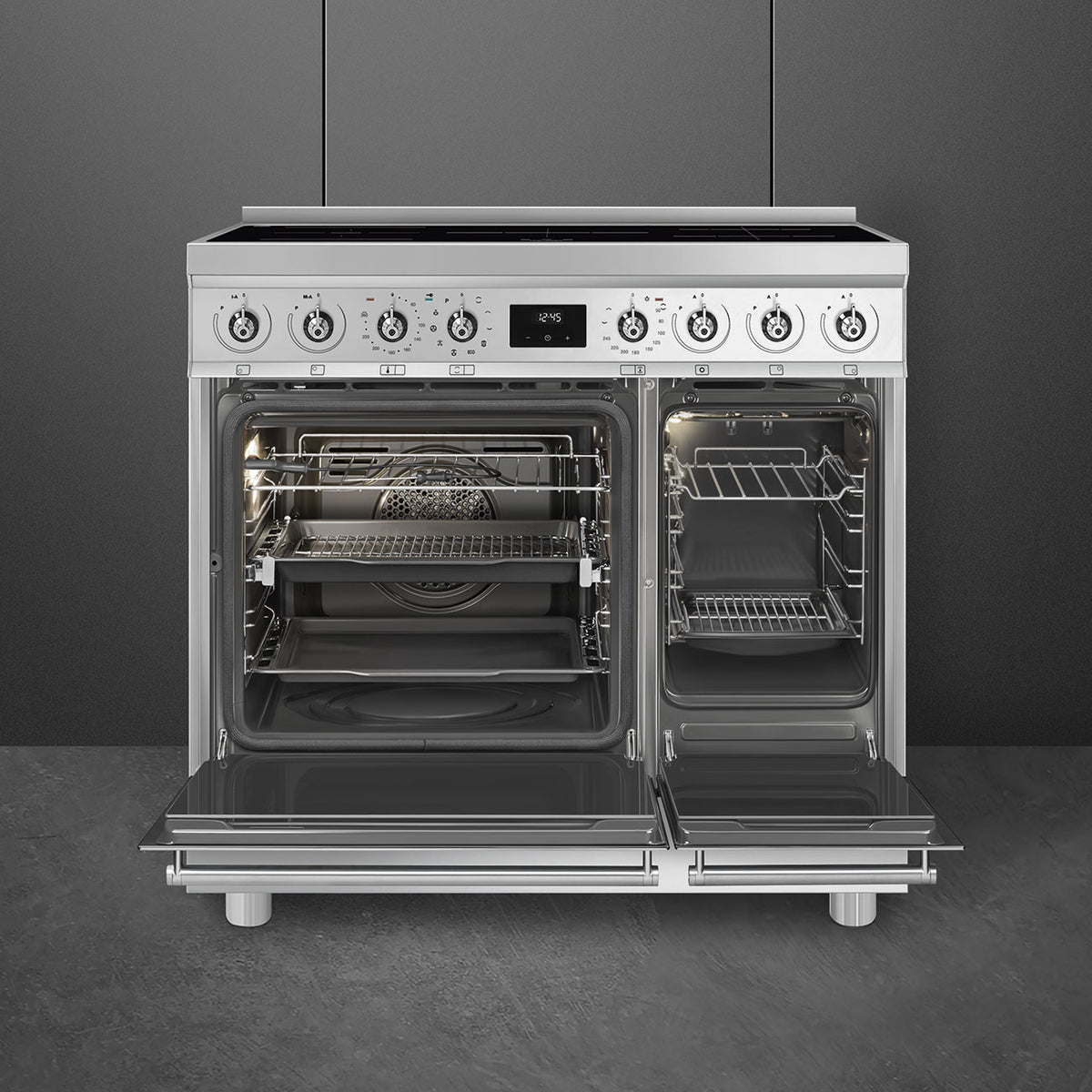 Cuisinière induction Smeg C92IPX2 90 cm inox — 2 fours, pyrolyse, 5 foyers Booster, Multizone, classe énergétique A