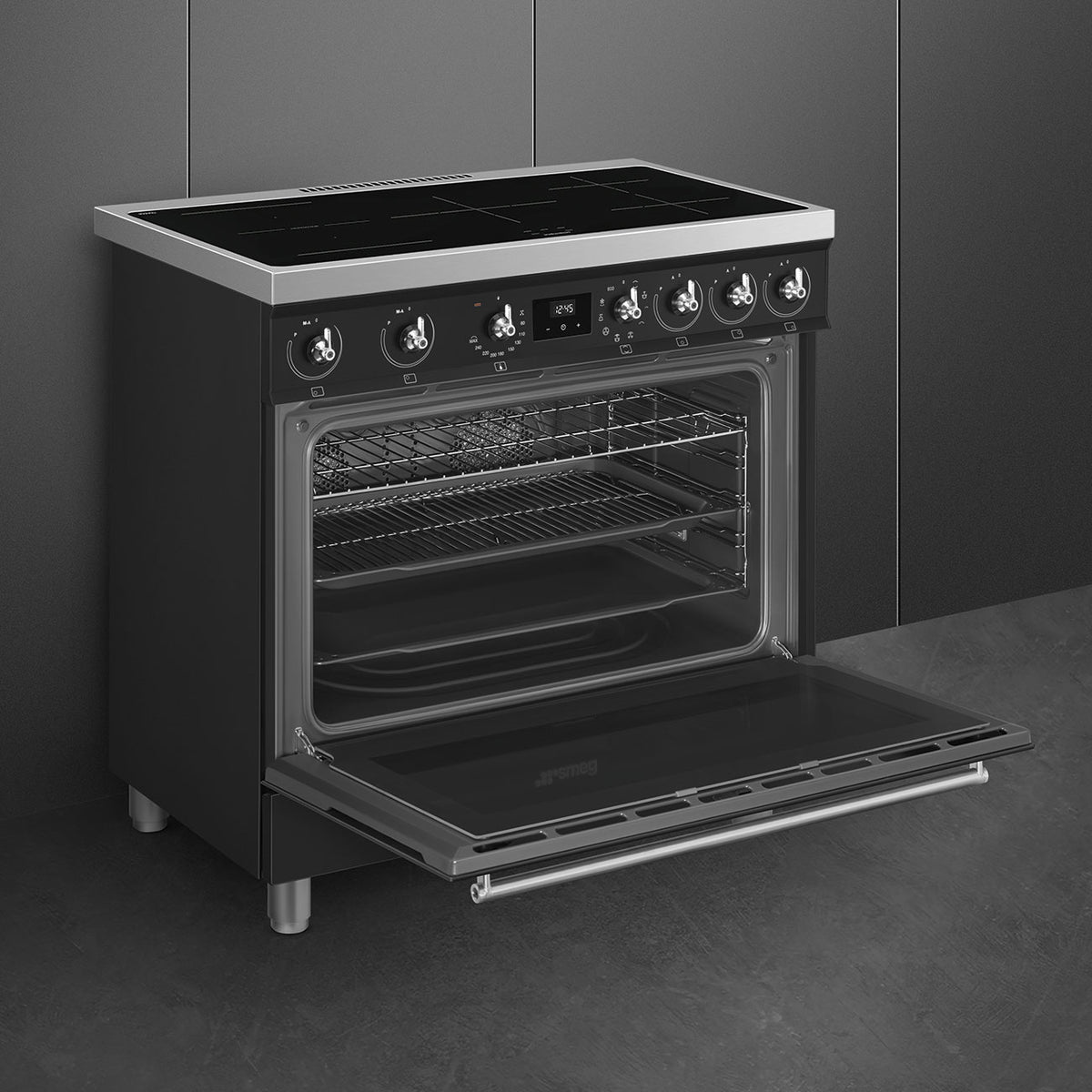 Cuisinière induction Smeg C9IMMB2 90 cm noir mat et inox — Grand four 115 L, 5 foyers Booster, Multizone, Vapor Clean, classe A