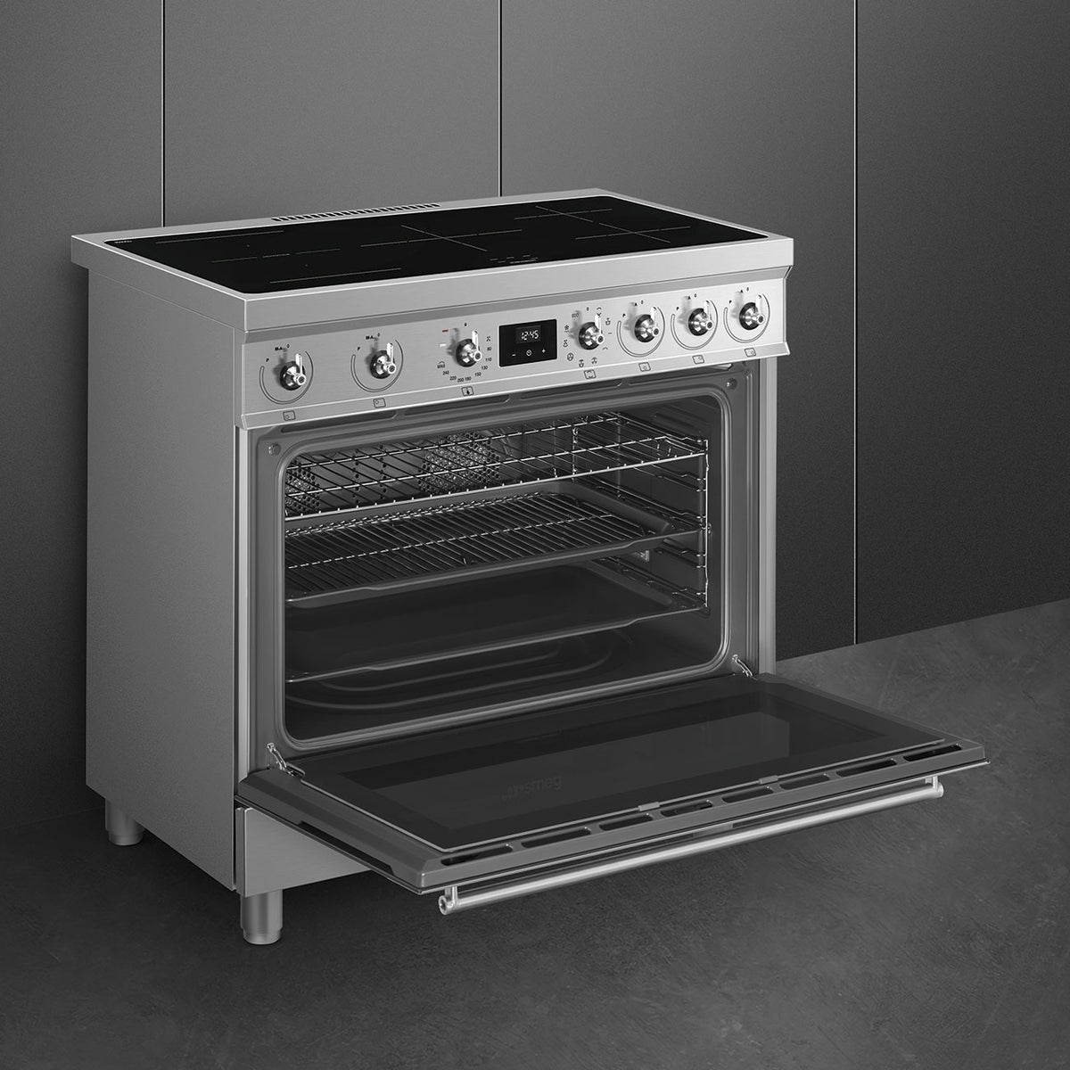 Cuisinière induction Smeg C9IMX2 90 cm inox — Grand four multifonction 115 L, 5 foyers Booster, Multizone, Vapor Clean, classe A
